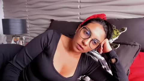 Samantha online show from January 28, 8:04 pm