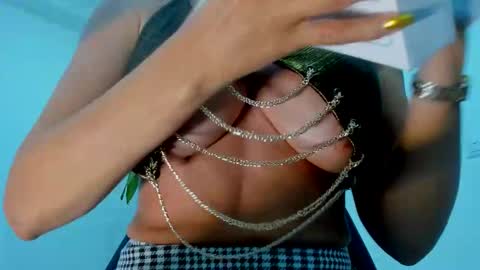 samantha_milfs online show from October 31, 11:11 am