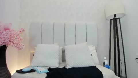 . Samantha  . online show from August 3, 12:43 pm