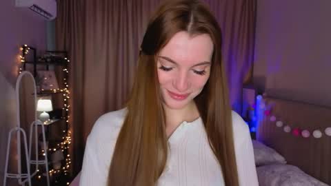 Lola online show from May 29, 5:16 am