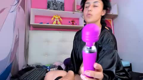 Snapshot of samanthamoonsx chatting on December 28, 8:58 am Samantha online show from December 28, 8:58 am