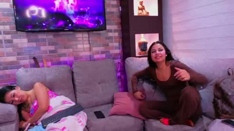 Snapshot of samara_as chatting on June 3, 9:12 am samara_as online show from June 3, 9:12 am