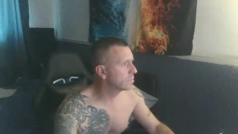 samc_471978 online show from June 16, 8:00 pm