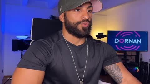 Sam Dornan online show from December 13, 4:27 pm