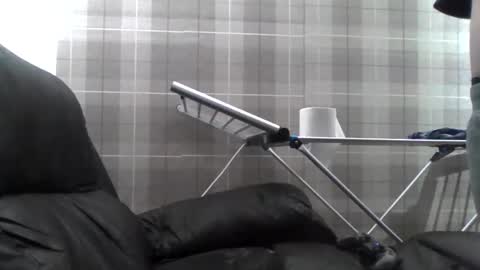 Snapshot of samiam381653 chatting on March 20, 5:51 pm samiam381653 online show from March 20, 5:51 pm