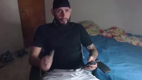 samir_music_ online show from November 19, 2:22 am