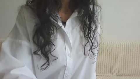 SamiraQFresh online show from June 15, 11:45 am