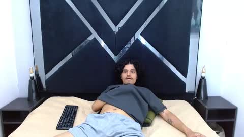 samisaturno online show from March 3, 8:15 pm