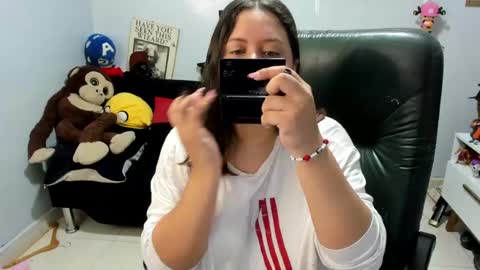 sammy_cute33 online show from July 1, 7:32 am
