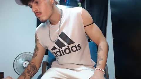 sammy model independiente online show from September 18, 9:39 pm