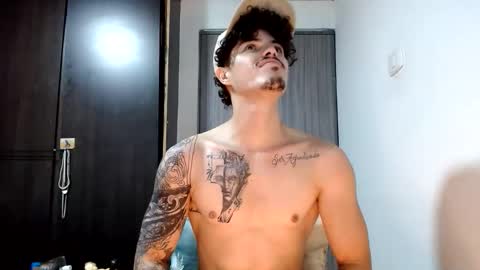 sammy model independiente online show from June 1, 1:02 pm