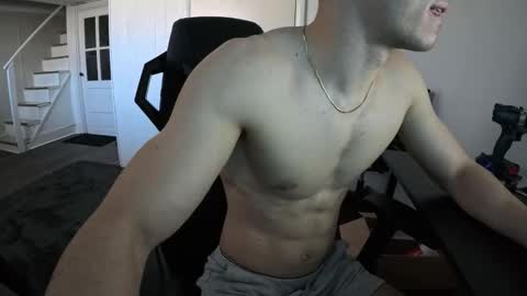 samphilly online show from March 10, 6:24 pm