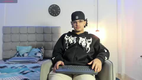 samxx_muscle online show from November 1, 2:19 pm