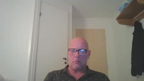 Snapshot of sandnesrune523 chatting on January 14, 9:20 pm sandnesrune523 online show from January 14, 9:20 pm