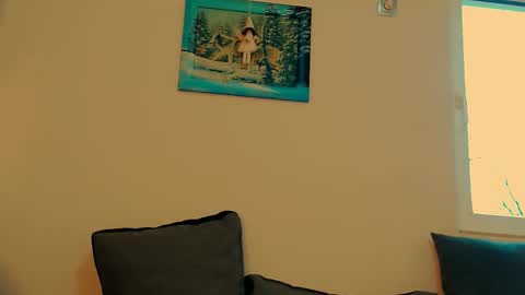 Snapshot of sandra10031989 chatting on February 10, 3:27 pm Sandra online show from February 10, 3:27 pm