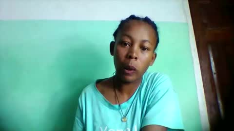 sandra1253099 online show from April 17, 5:54 am