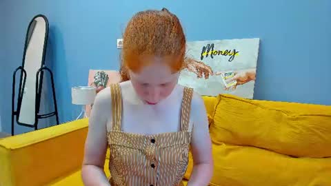 Snapshot of sandra__wilson chatting on June 19, 3:55 am Sandra online show from June 19, 3:55 am