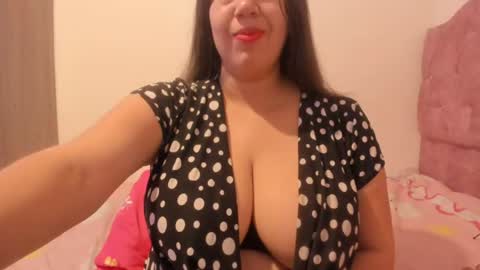 Snapshot of sandraclarkx69 chatting on June 27, 10:42 am sandraclarkx69 online show from June 27, 10:42 am