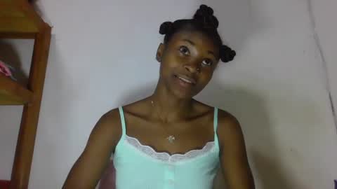 sandricaaa online show from March 27, 8:26 am