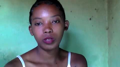 sandrine718 online show from February 12, 5:57 am