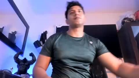 sandrolatino online show from July 2, 4:07 am