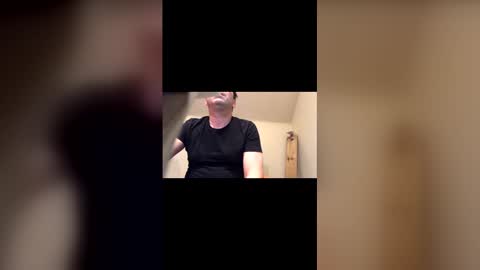 sandrolickyou online show from February 24, 11:03 pm