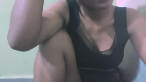 sandy735579 online show from March 5, 7:37 am