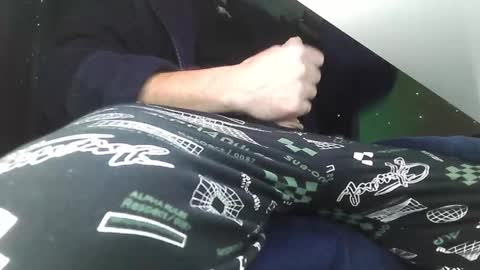 Snapshot of sanek7777 chatting on November 21, 7:01 pm sanek7777 online show from November 21, 7:01 pm