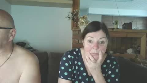 sanroom online show from December 15, 2:10 pm