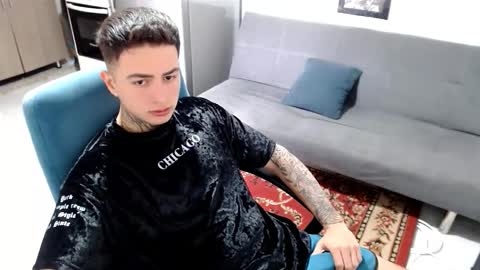 santi_ss online show from January 16, 3:27 pm