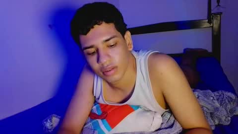 santi online show from February 1, 7:18 am