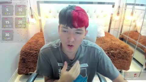 SANTIAGO  online show from March 13, 10:38 pm