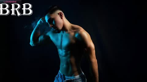 Santiago Seans online show from April 30, 1:06 pm