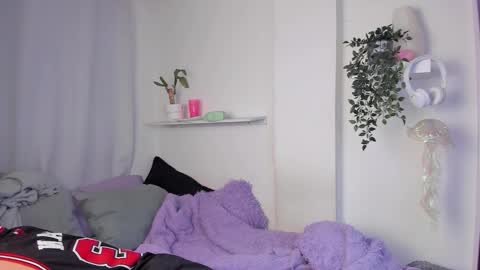 kitty online show from February 14, 1:57 am