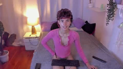 Snapshot of santy_kitty chatting on March 28, 2:22 am kitty online show from March 28, 2:22 am