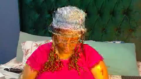 sanuche59670 online show from June 17, 11:49 pm