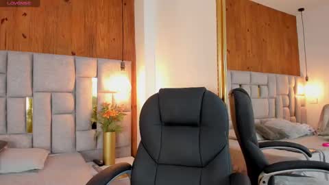 Saori  online show from September 16, 11:55 am