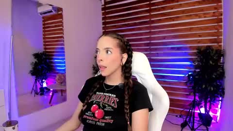 Valerin online show from May 17, 1:14 am