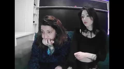 Snapshot of sapphirevelvet chatting on April 4, 1:26 am sapphirevelvet online show from April 4, 1:26 am