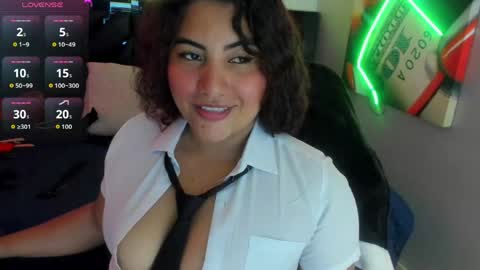 Snapshot of sara_bdsm chatting on May 20, 3:07 pm sara_bdsm online show from May 20, 3:07 pm