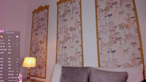 Sara online show from October 31, 10:27 am