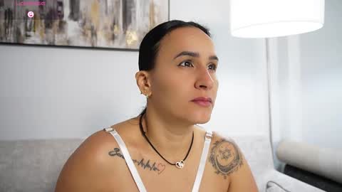   online show from January 14, 11:05 am