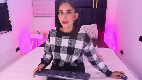 Sara Cook online show from April 27, 11:52 am