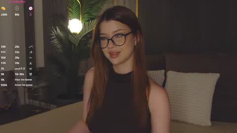 Snapshot of sara_lewiis chatting on July 13, 4:54 pm Sara online show from July 13, 4:54 pm