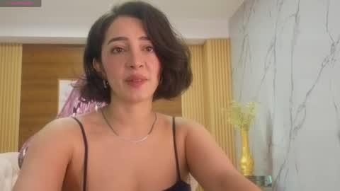 Snapshot of sara_lopez_s chatting on May 19, 2:12 pm Sara online show from May 19, 2:12 pm
