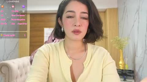 Snapshot of sara_lopez_s chatting on June 6, 1:49 pm Sara online show from June 6, 1:49 pm