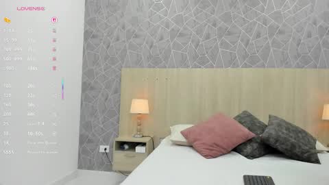 Sara online show from December 18, 11:38 am