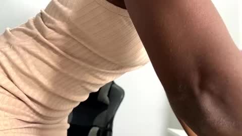 Sara online show from December 18, 1:05 am