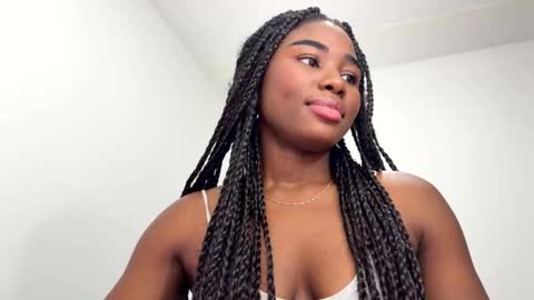 Sara online show from February 24, 5:00 pm