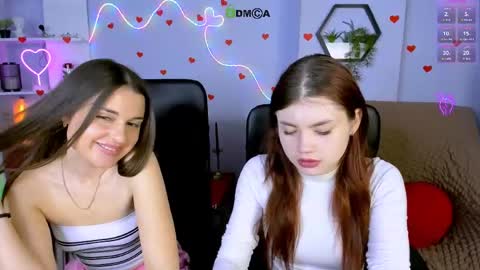 Sara online show from May 3, 7:09 pm